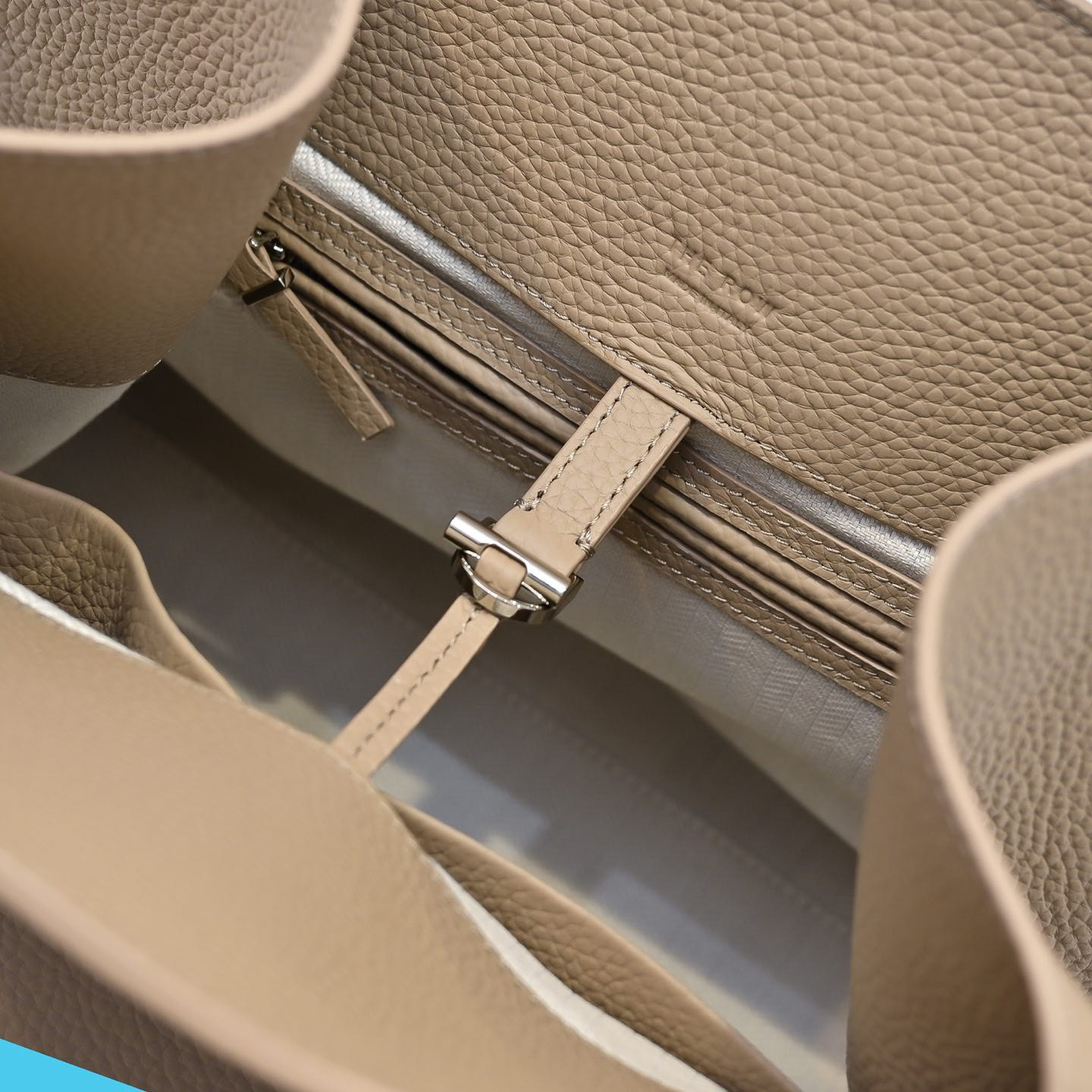 The R0w MARGAUX 15 38.5x16x30cm