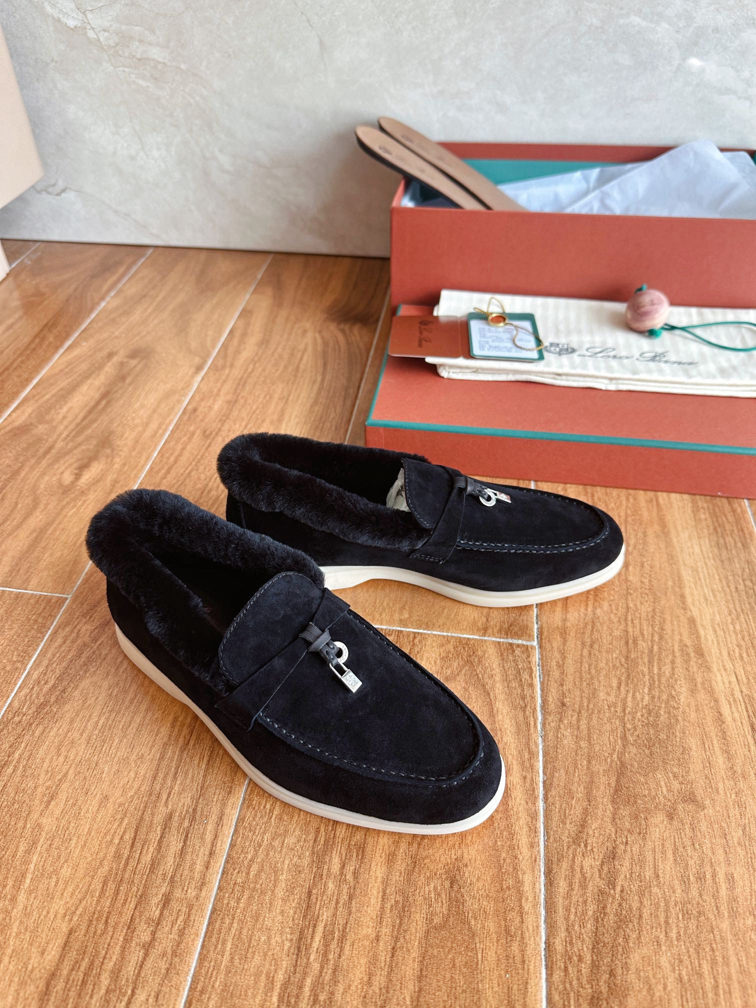 UA L0r0 P1ana Summer Charms Walk Loafers