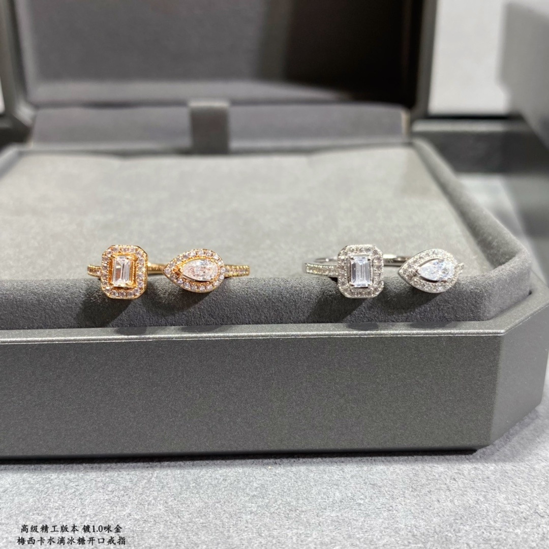 Messika Water Drop Ring