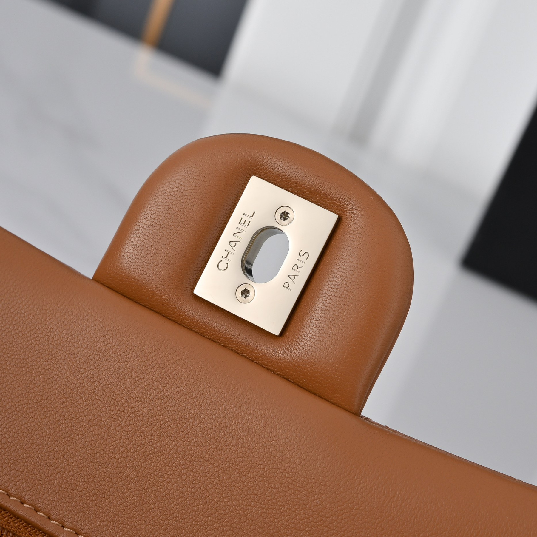 Ch**el classic flap handbag caramel with light gold hardware a01113 23x14.5x6cm