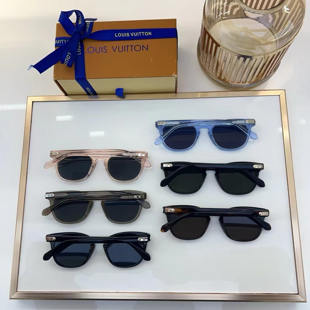 LV Signature Square Round Sunglasses Z2381U