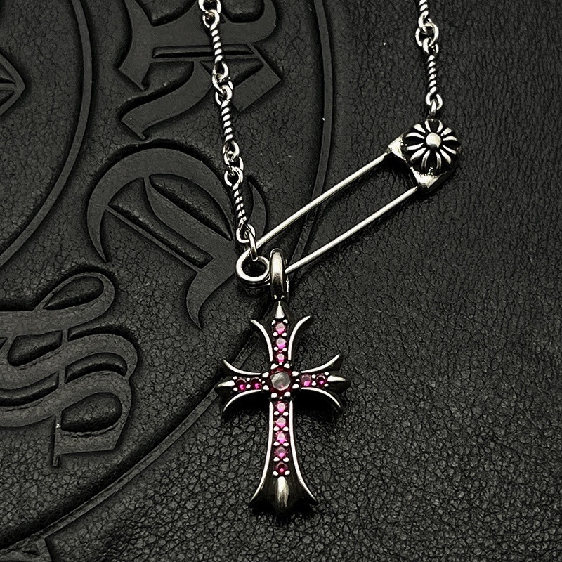 Ch*0me He**ts Twisted Cross Pin Necklace (Chain length 45+5cm)