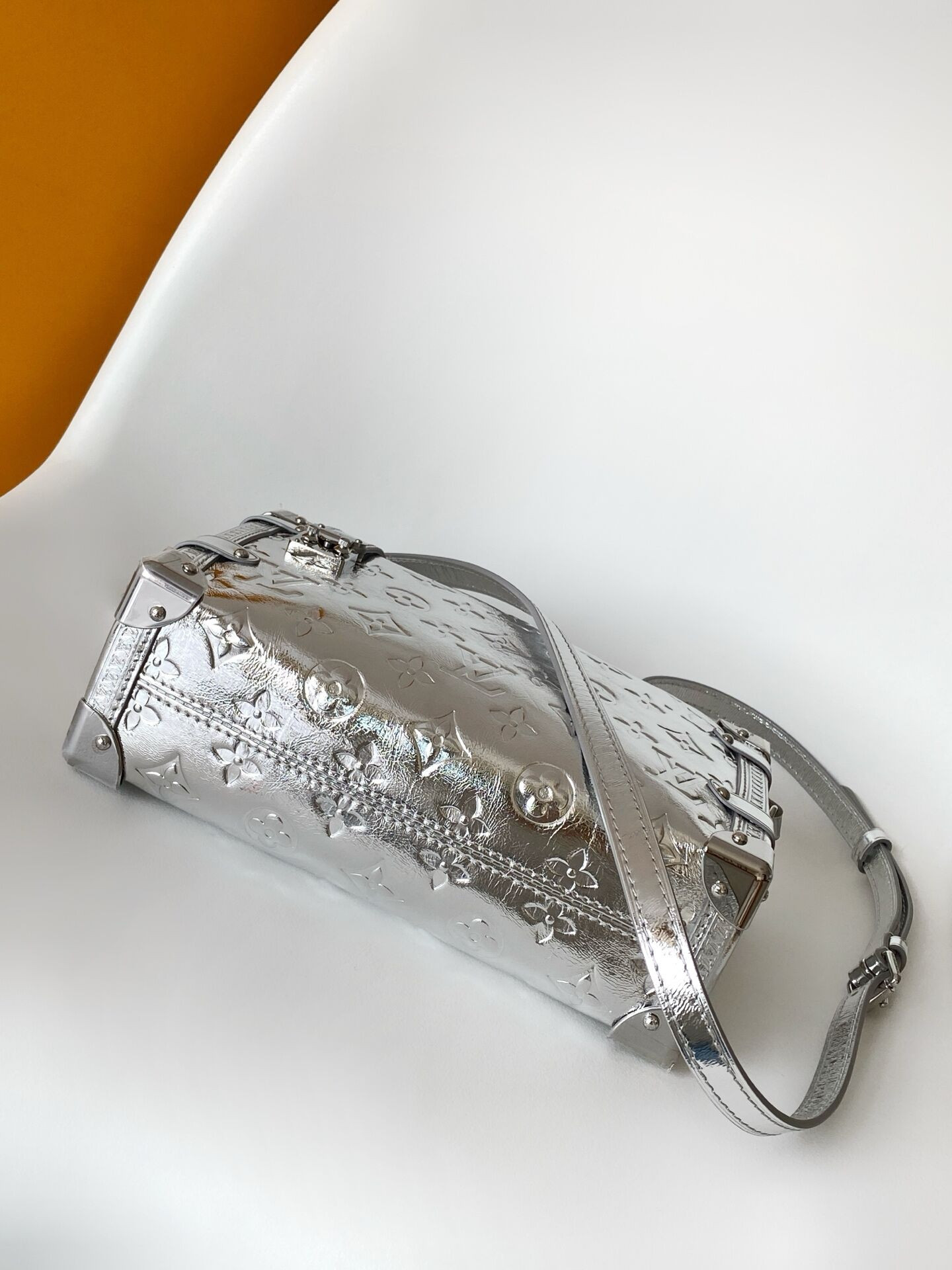 LV Side Trunk MM M26223 23.5x16x8.5cm