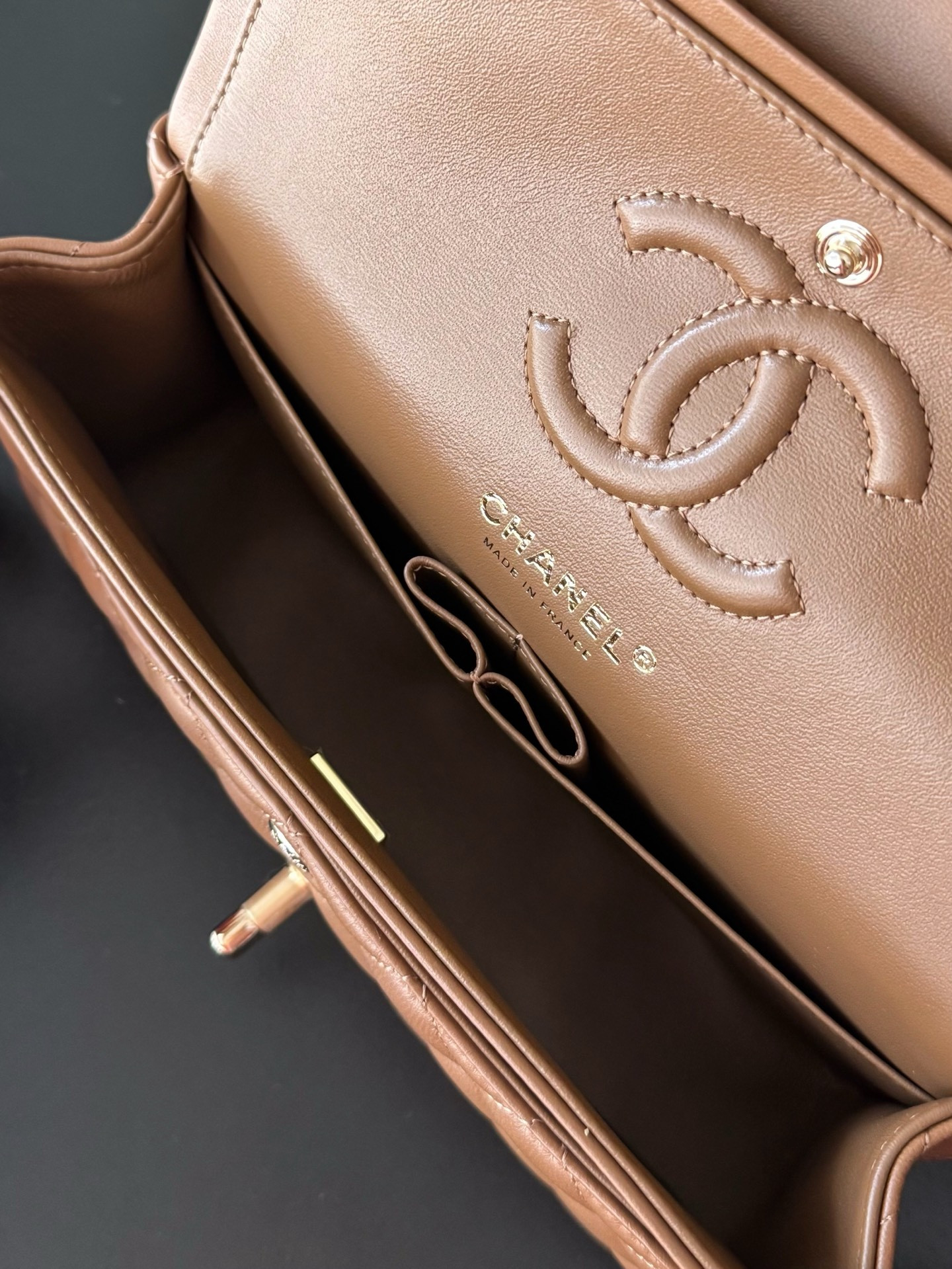 Ch**el Small Classic Bag 23x6.5x14cm