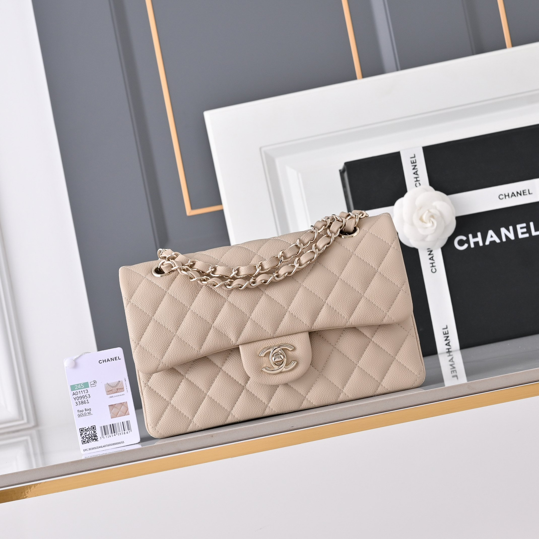Ch**el classic flap handbag milky tea with light gold hardware and caviar leather a01113 23x14.5x6cm