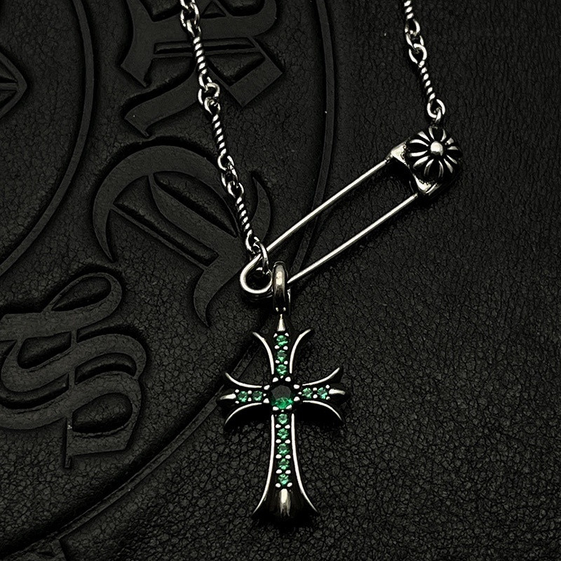Ch*0me He**ts Twisted Cross Pin Necklace (Chain length 45+5cm)