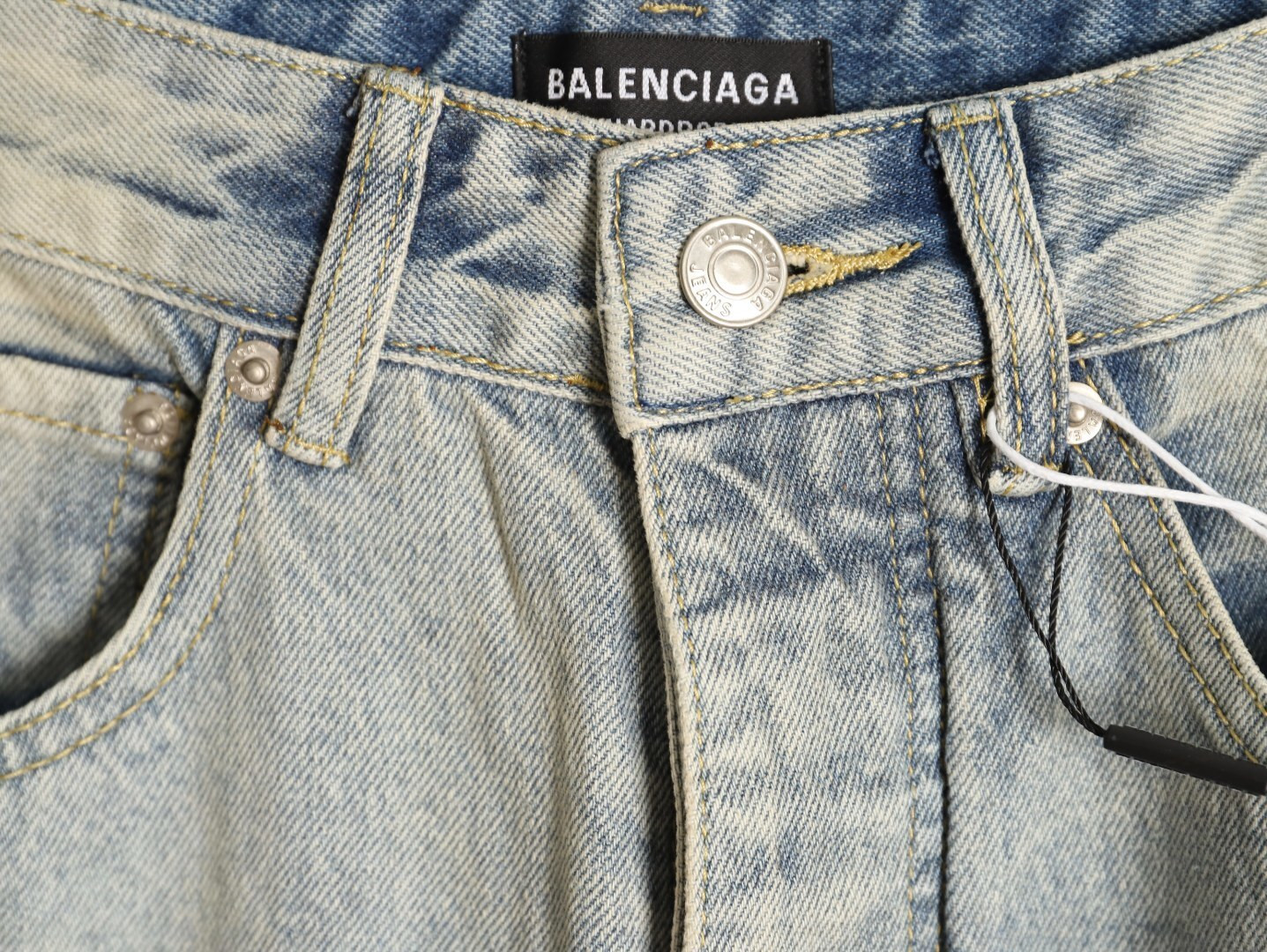 Ba1en*iaga Jeans