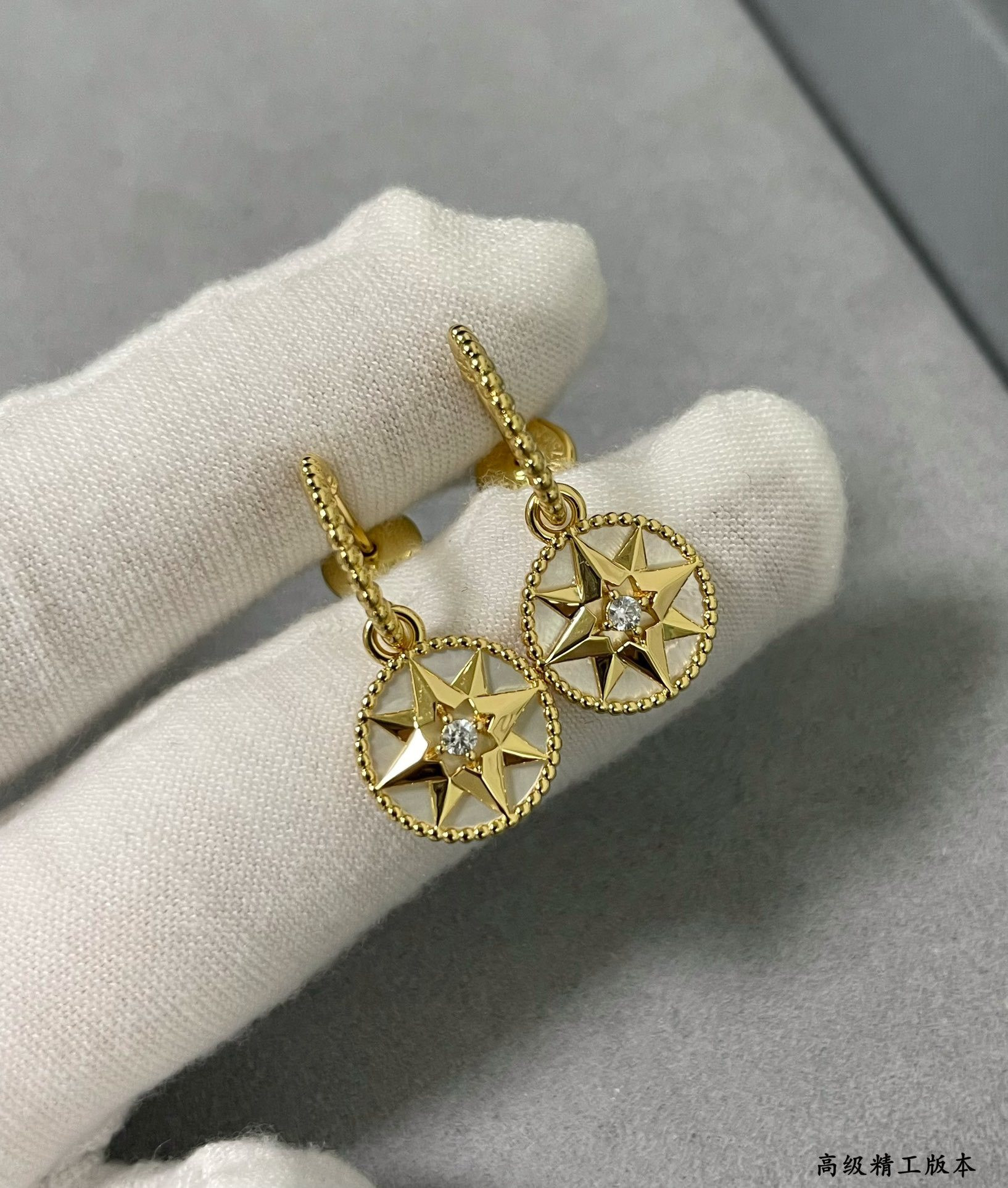 D10r Rose des Vents Earring