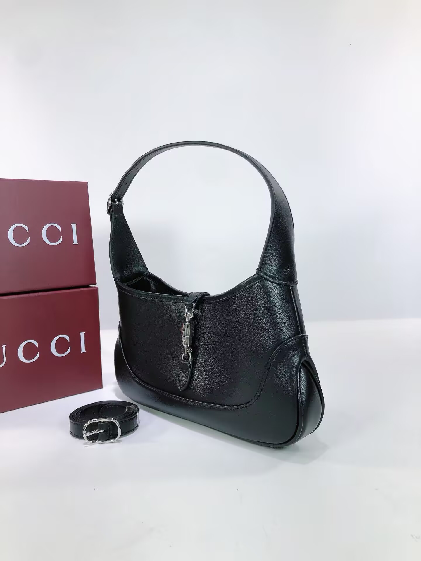 Gvc*1 Jackie Slim Shoulder Bag 27x13x3.5cm