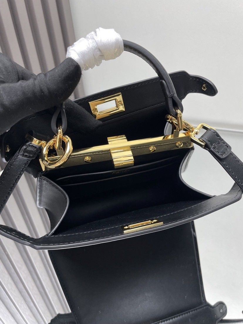 F**di Peekaboo ISeeU Petite 20x11x15.5cm