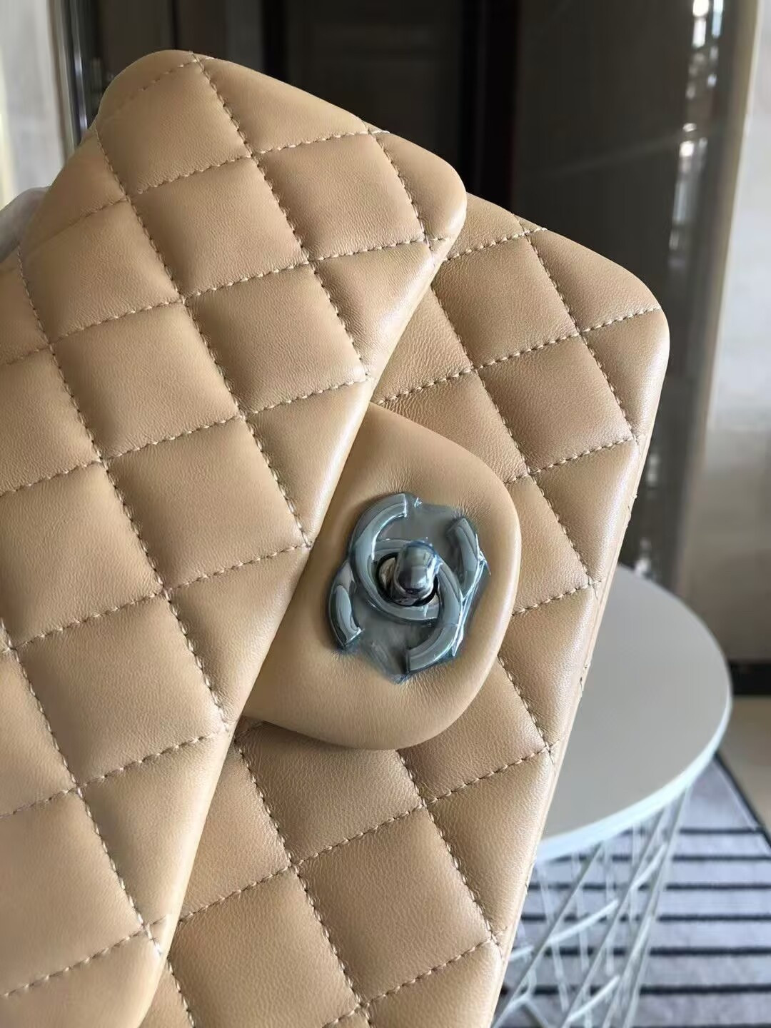 Ch**el Mini Classic Handbag Lambskin & Silver-Tone Metal 13.5x 17x8cm