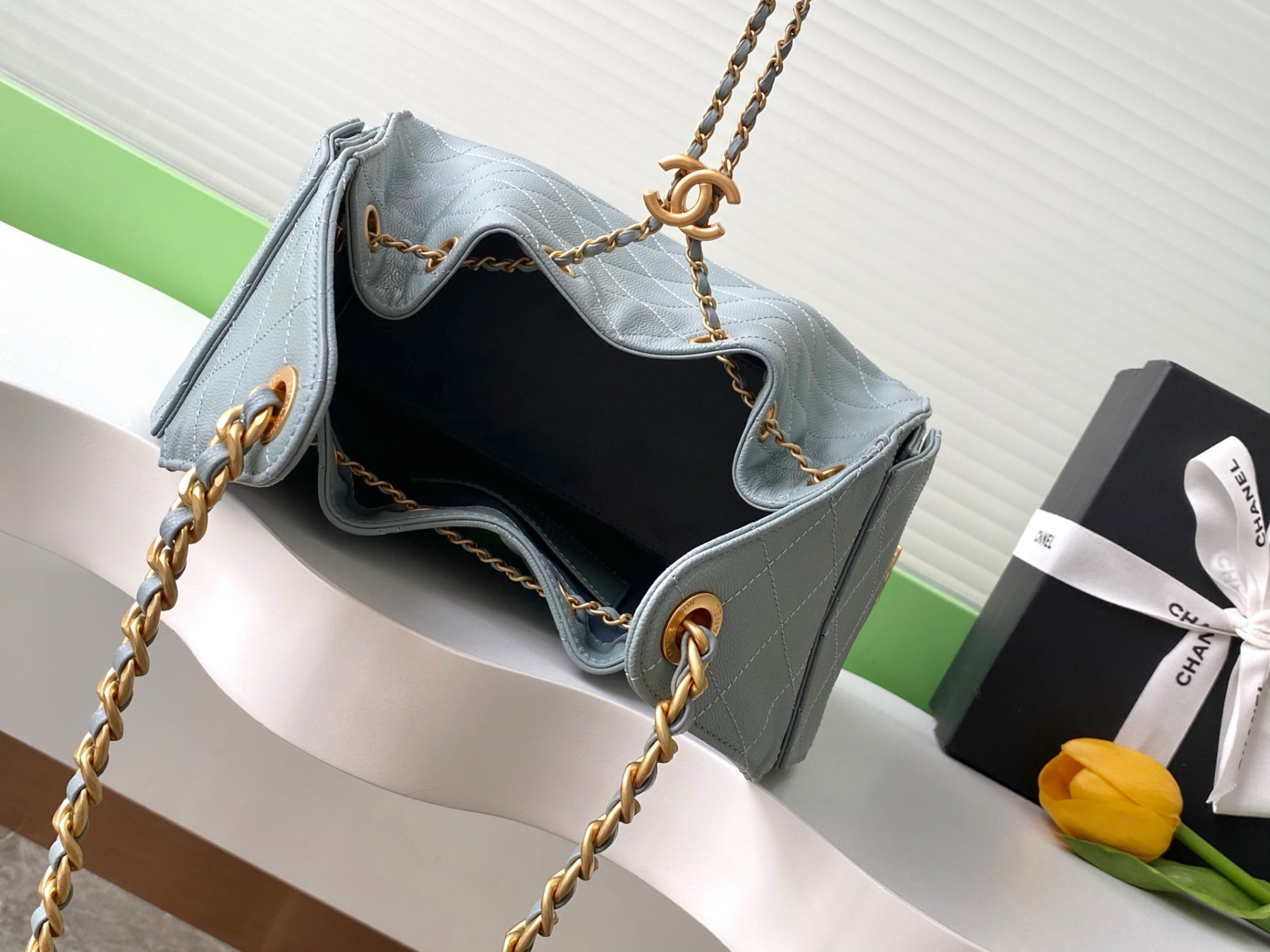 Ch**el 25c bucket bag 30x26x14cm