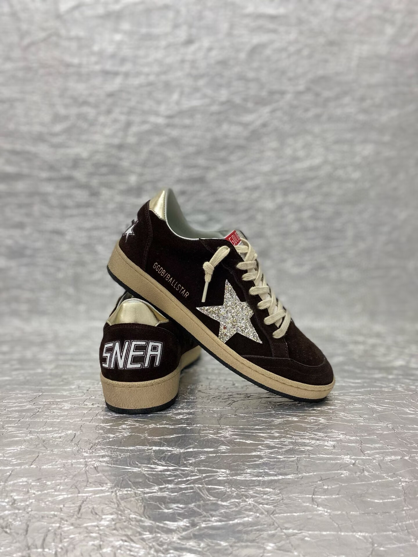UA G01den G003e S*per-Star Sneaker (CusT0mized production time: approximately 10 days)