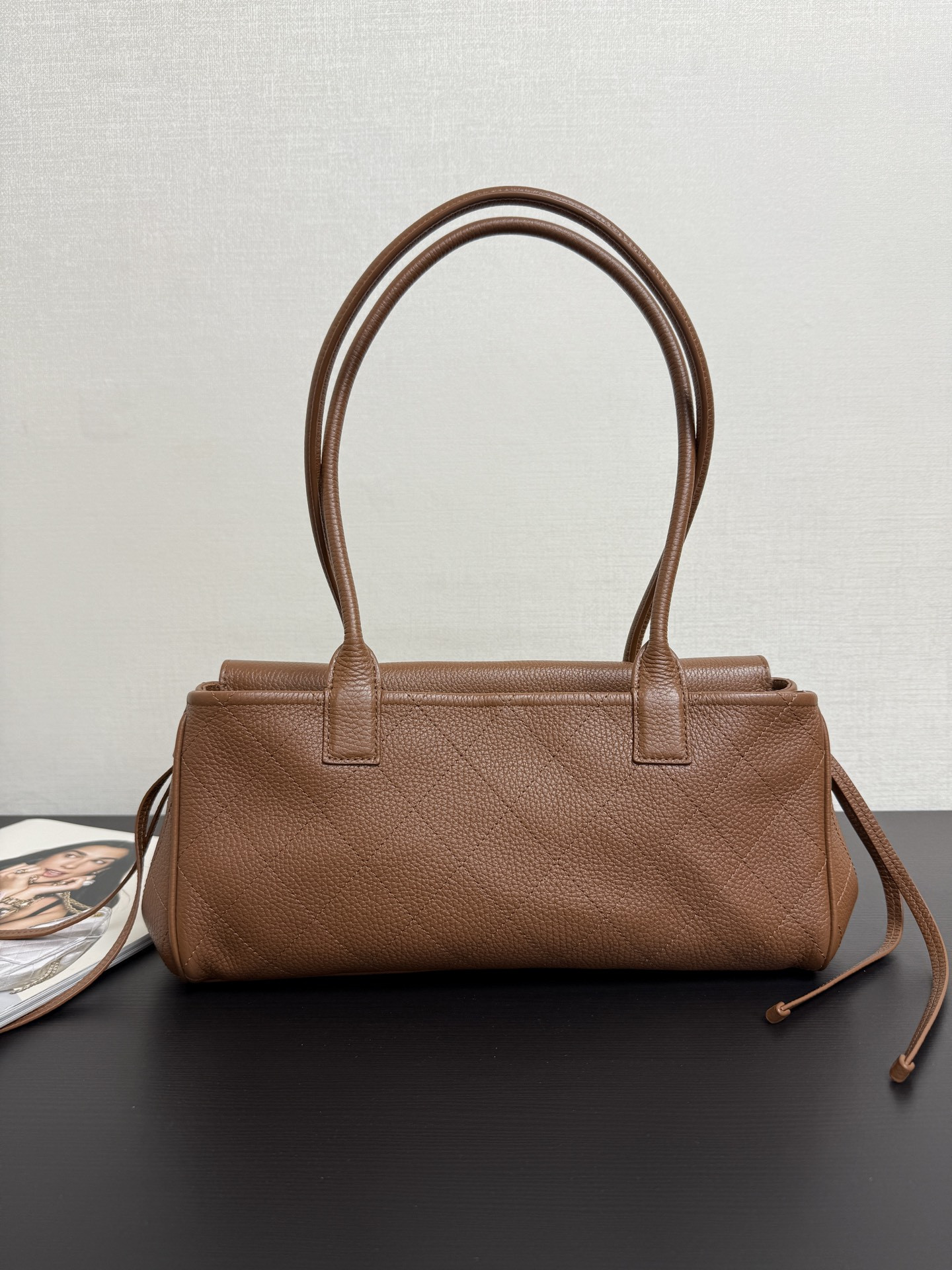 Ch**el small tote as6288 15x31x12cm