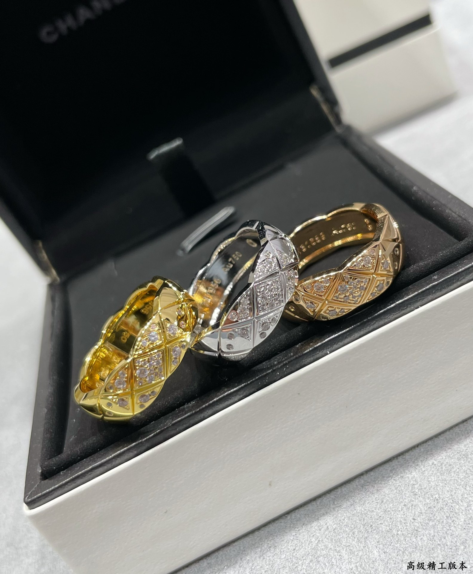 Ch**el Wide D1am0nd Ring