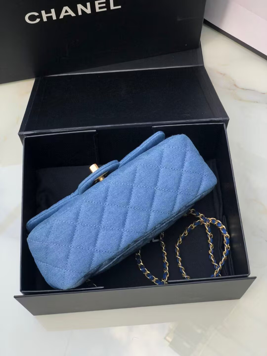 Ch**el Denim Quilted Flap Bag 20x13x7cm