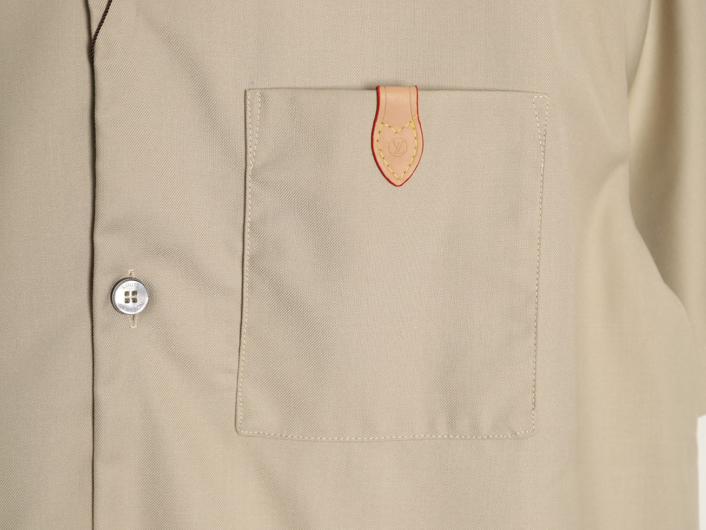 l0vis Vvtt0n short-sleeved shirts