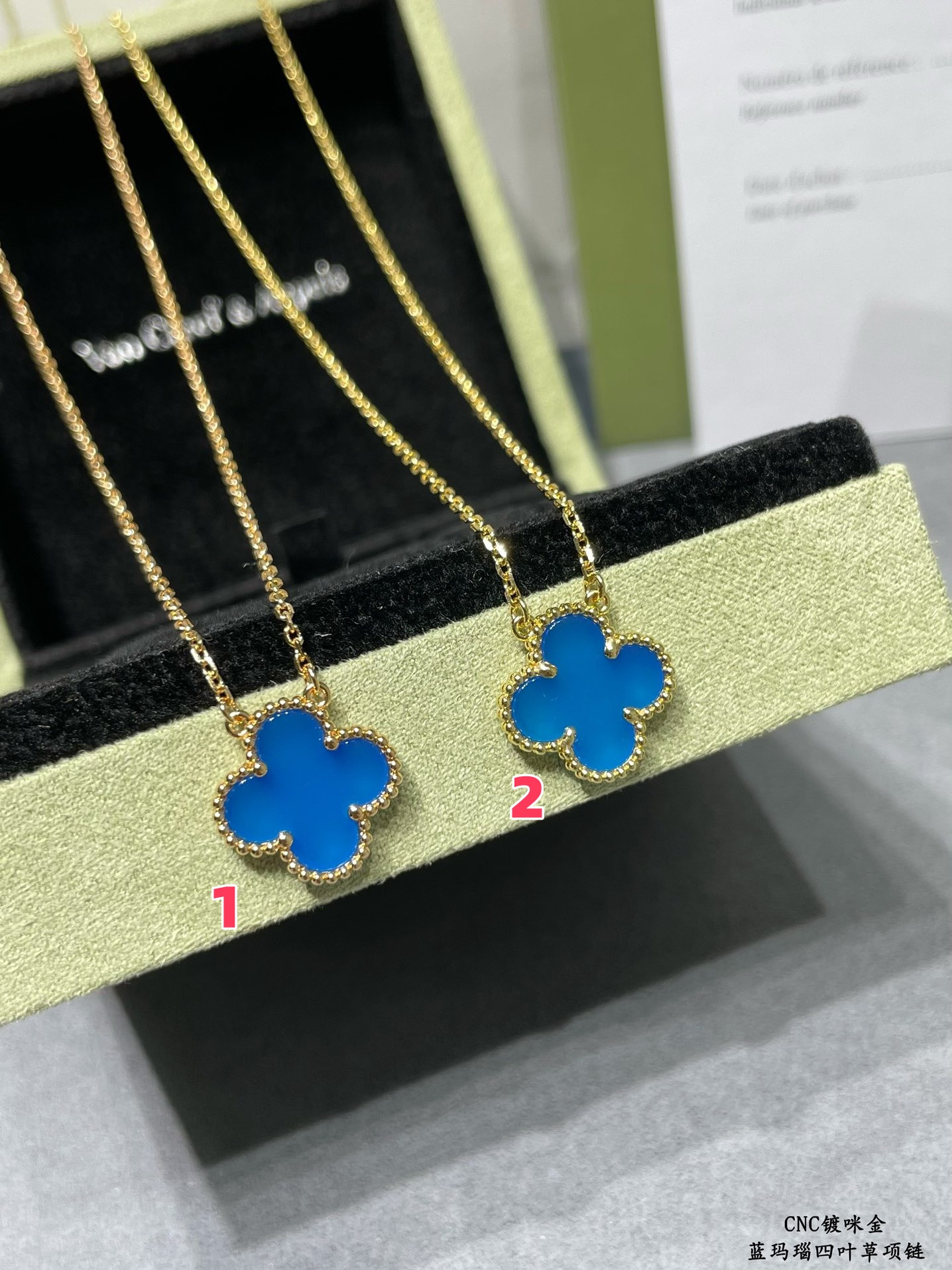 V*n Cl**f & Arpels Medium four-leaf clover Necklace Diameter approx 1.5cm,Chain length approx 40+5cm