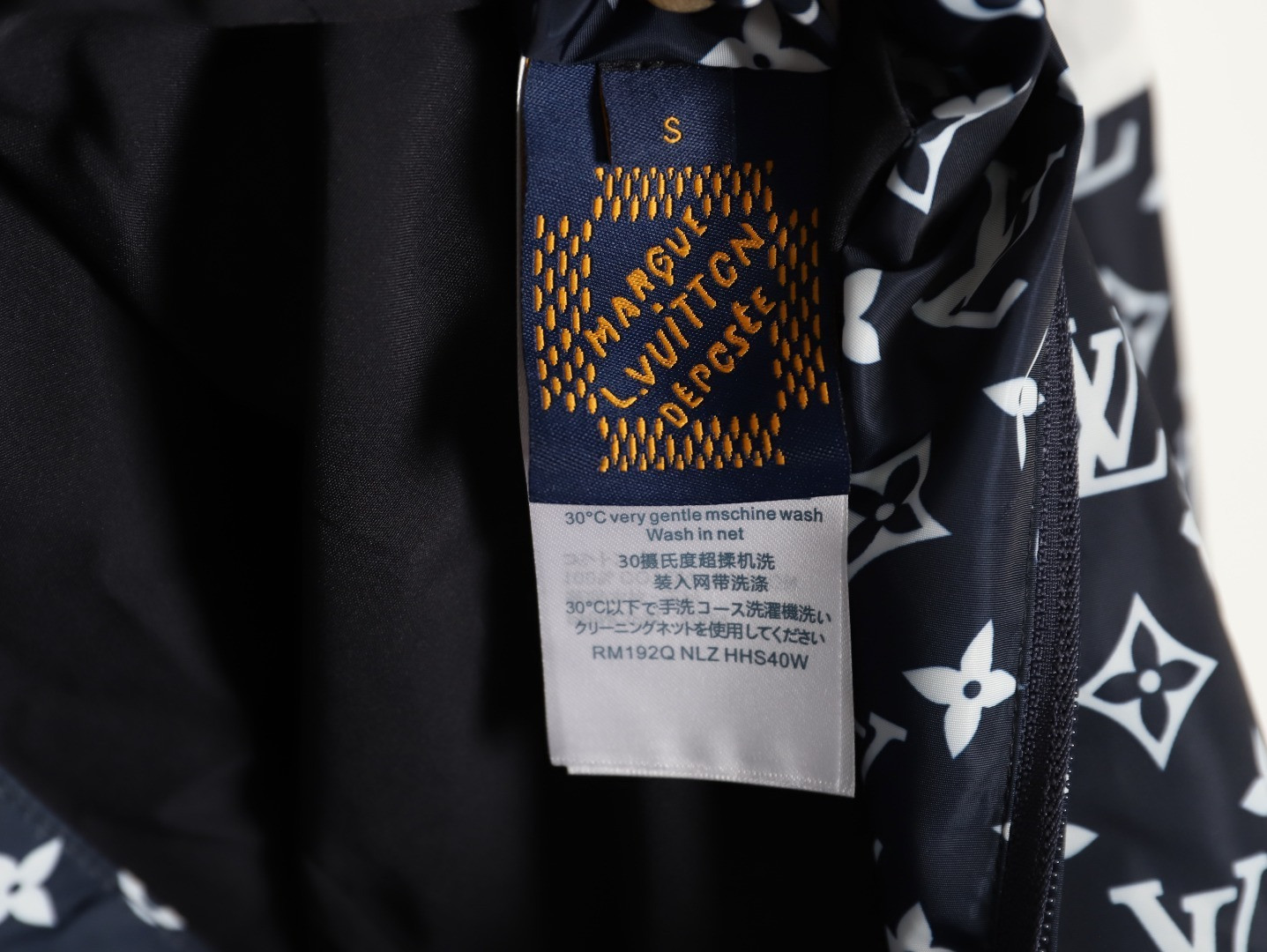 l0vis Vvtt0n coats suit
