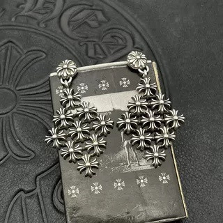 Ch*0me He**ts Large D1am0nd-shaped Cross Chain Earrings