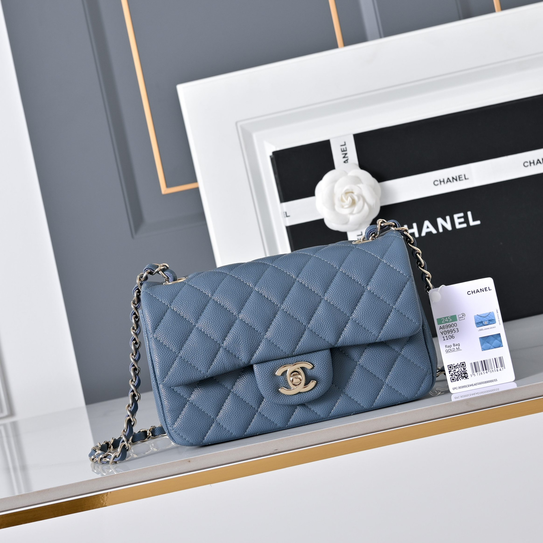 Ch**el mini flap bag a69900 20x12x6cm