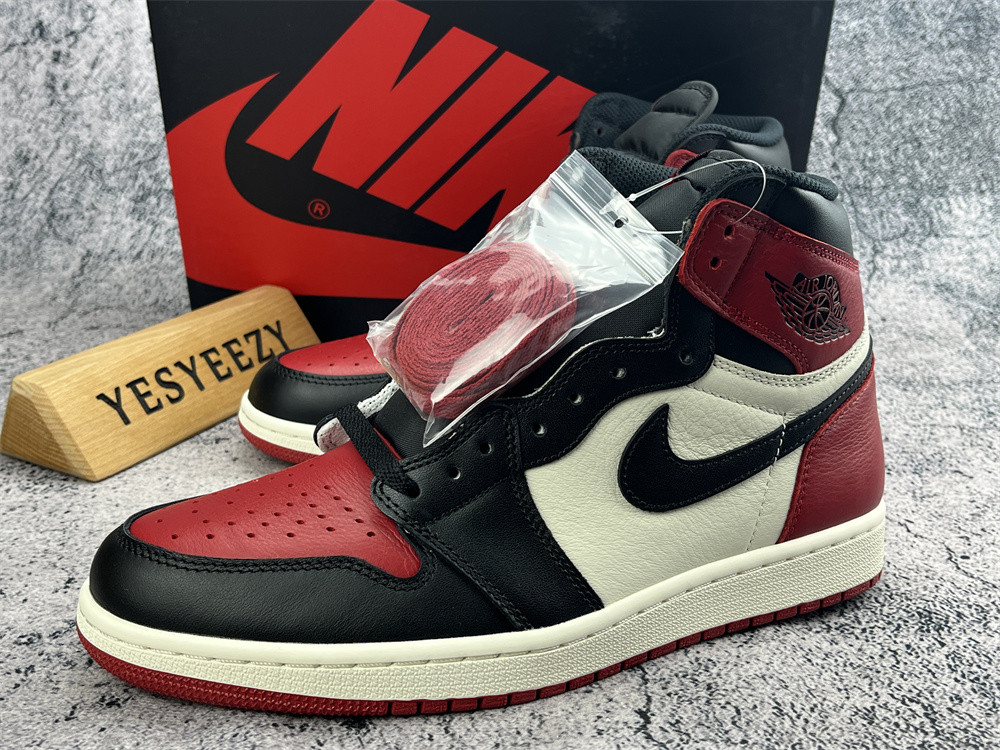 UA AIR JORDAN 1 RETRO HIGH OG 