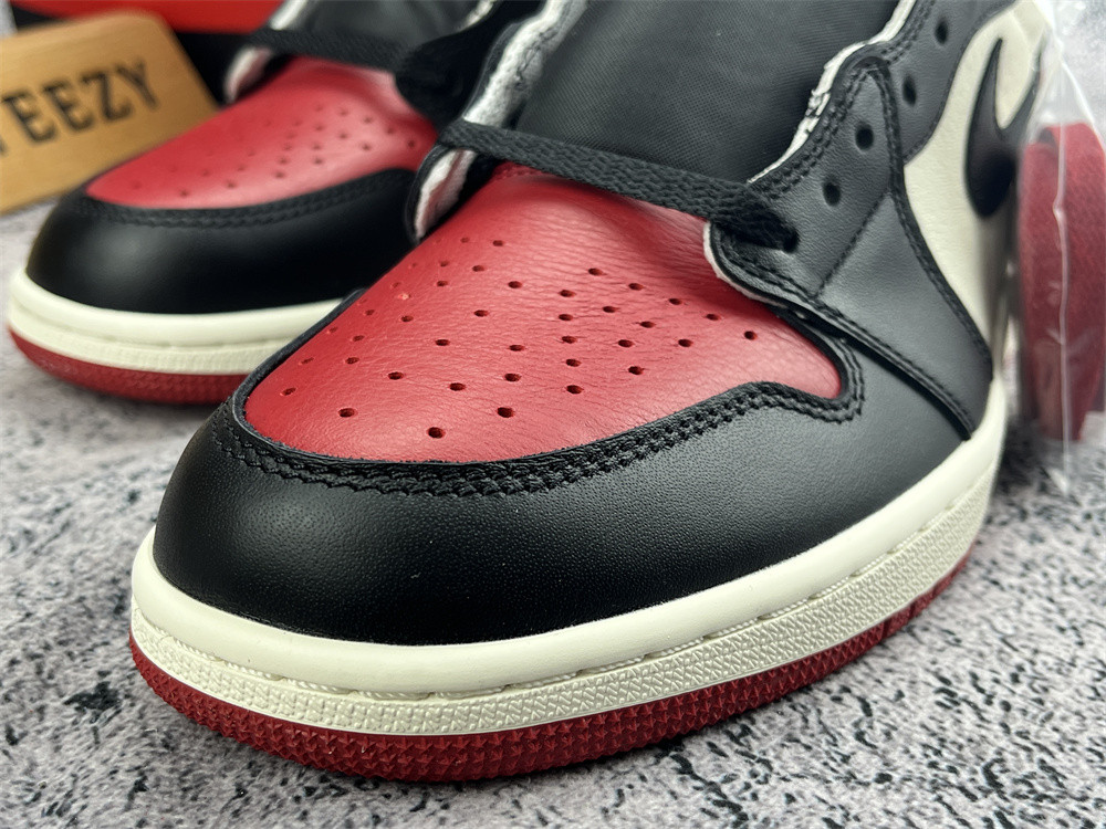 UA AIR JORDAN 1 RETRO HIGH OG 