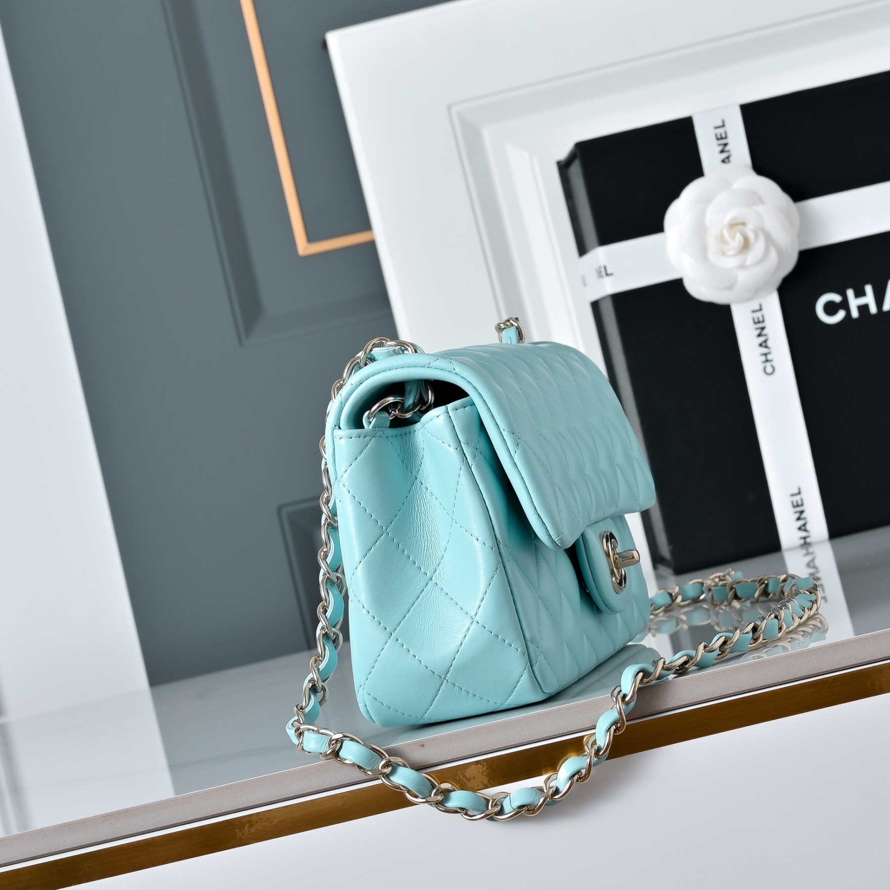 Ch**el mini flap bag 20x12x6.5cm