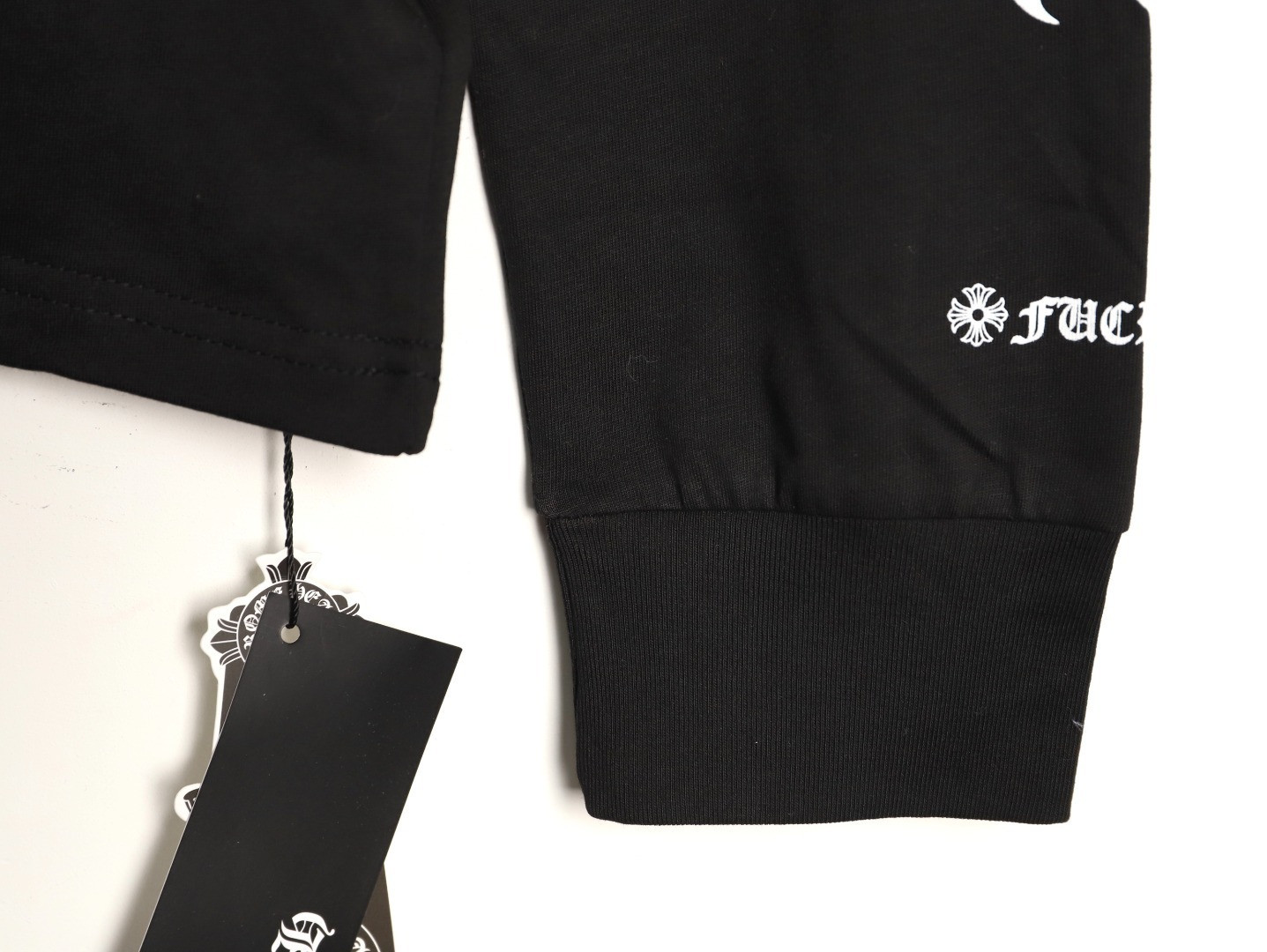 Ch*0me He**ts 25FW Long-sleeved T-shirt