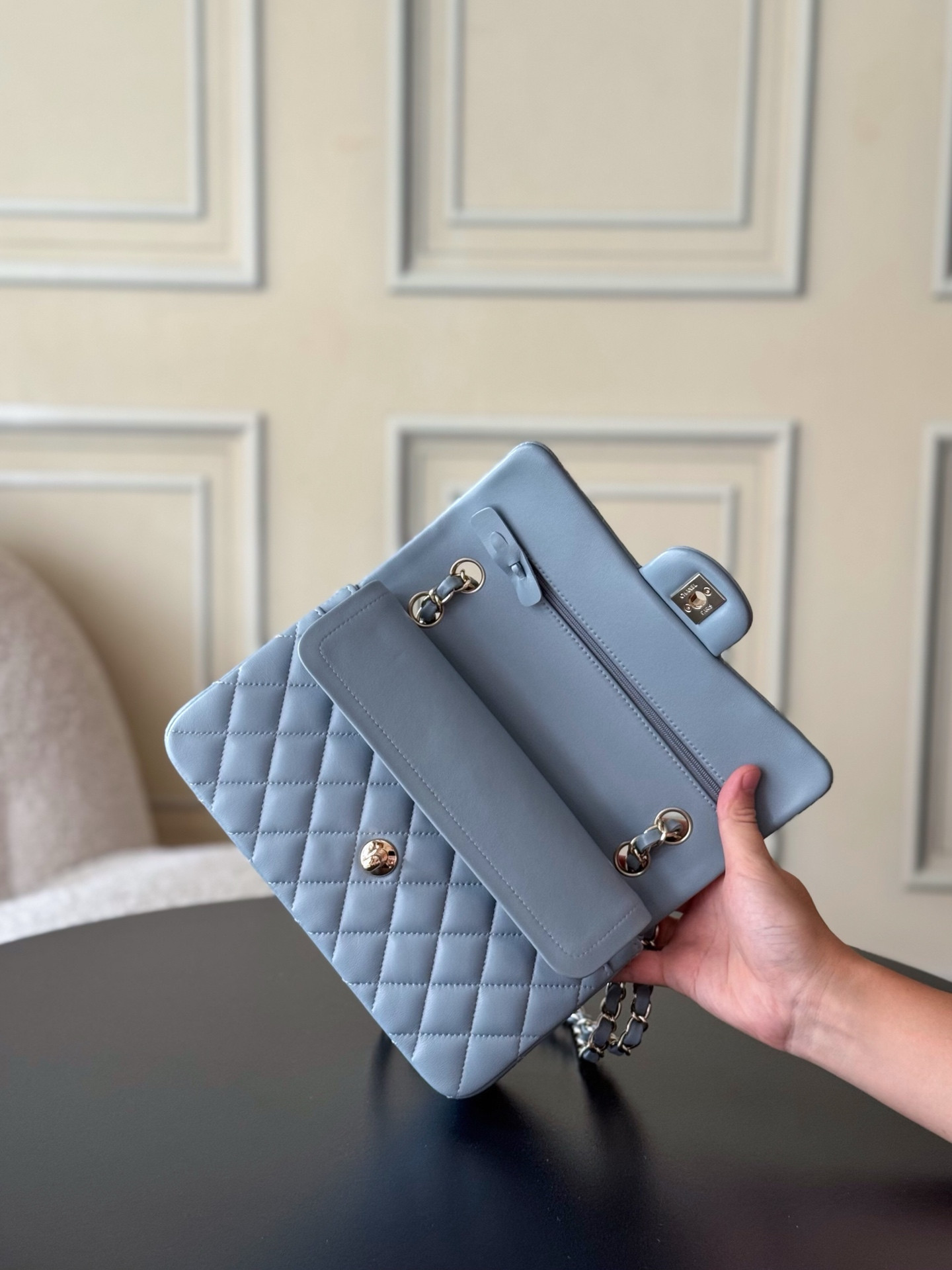 Ch**el Small Classic Bag 23x6.5x14cm