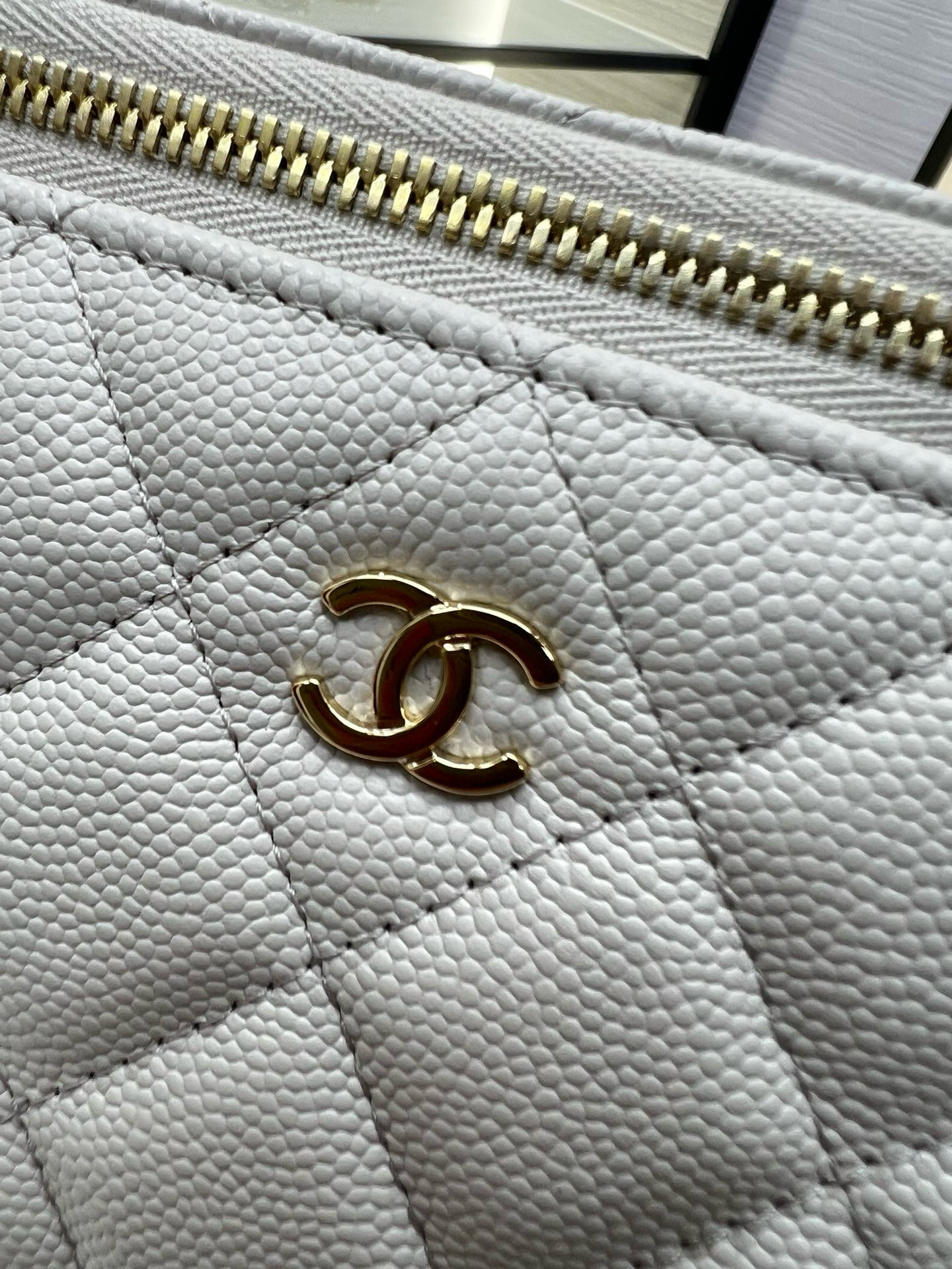 Ch**el Clutch With Chain 10x16x8cm