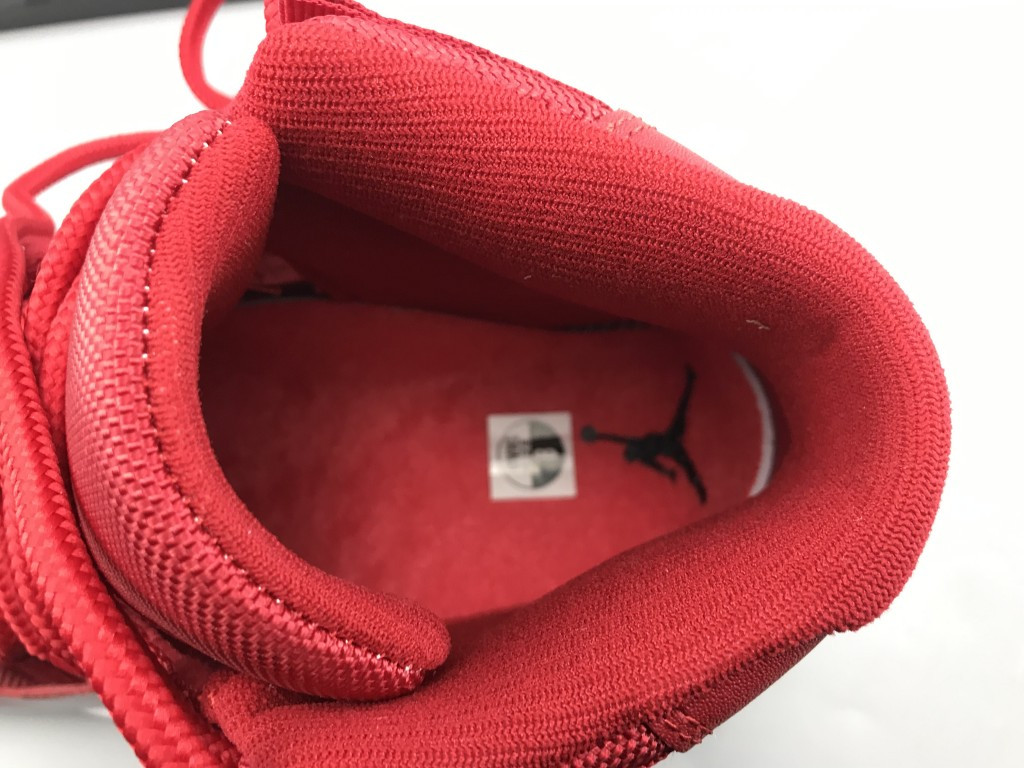 UA AIR JORDAN 11 RETRO "WIN LIKE 