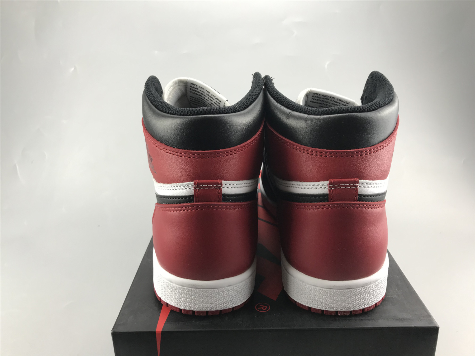 UA AIR JORDAN 1 RETRO HIGH OG BLACK TOE 2016 RELEASE