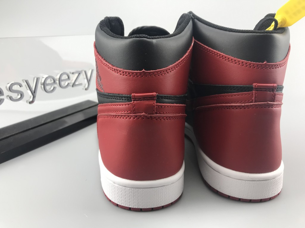 UA AIR JORDAN 1 RETRO HIGH OG "BRED"