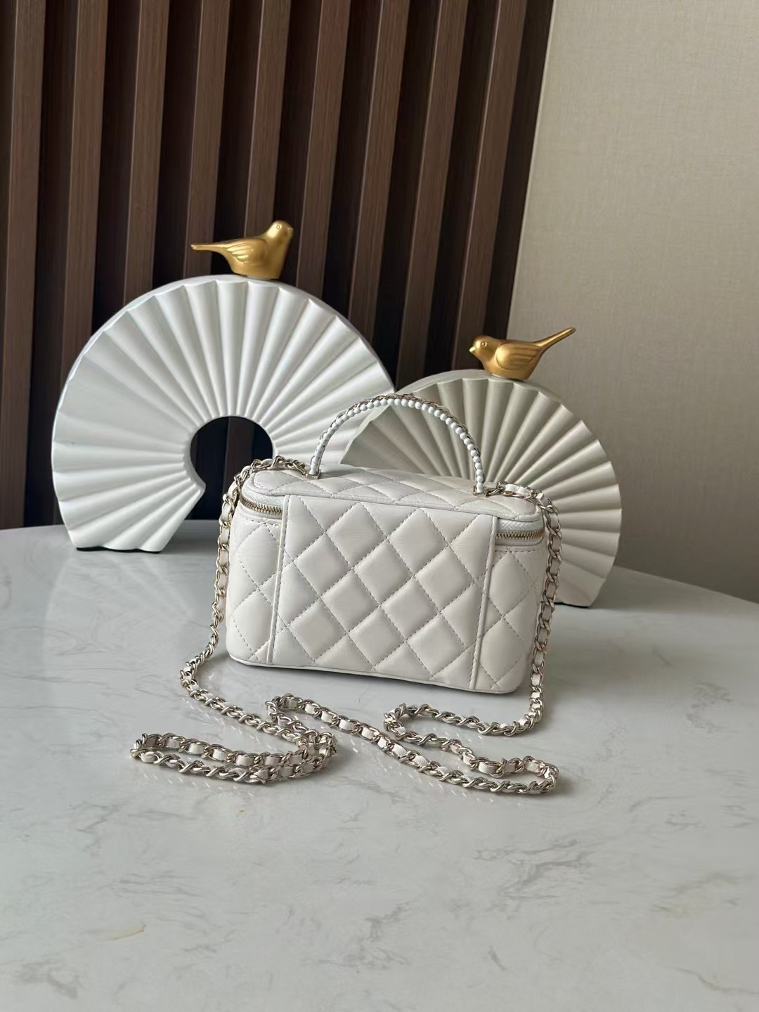 Ch**el Vanity With Chain 9.5x17x8cm