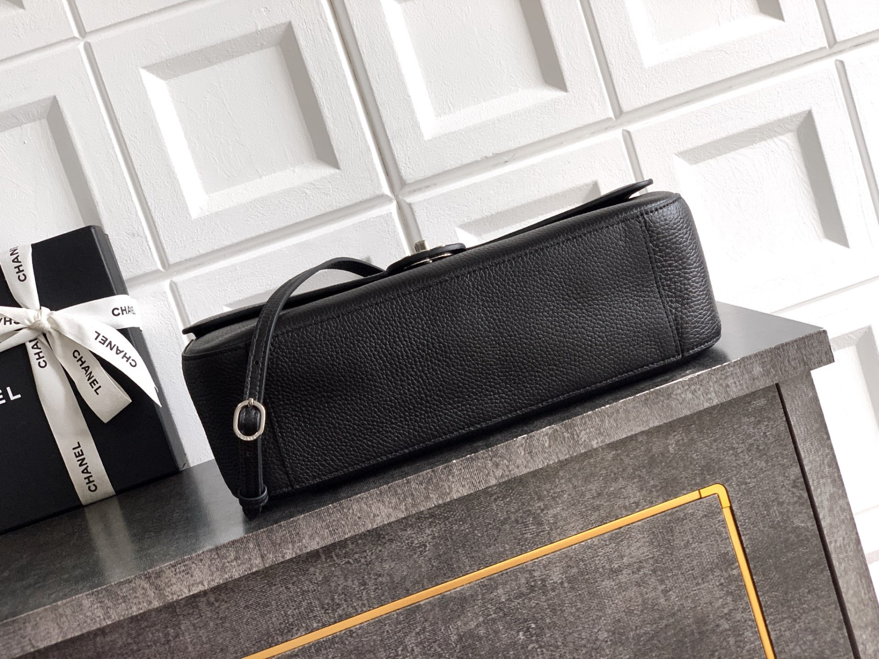 Ch**el maxi flapbag as6231 19.5x32x10cm