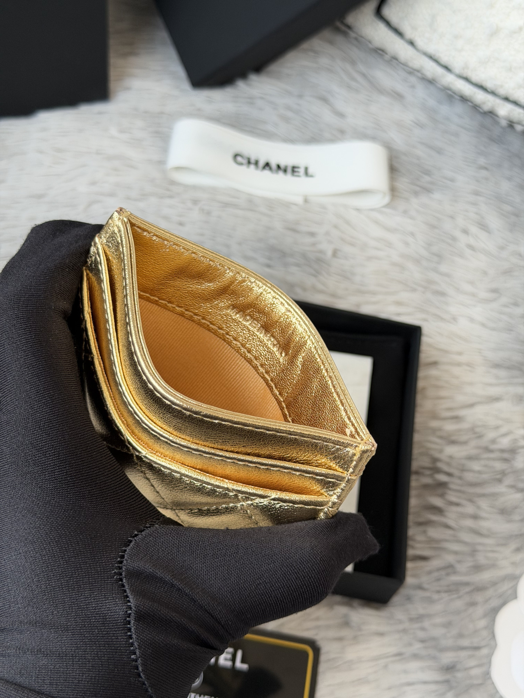 Ch**el CARD HOLDER A31510 11x7.5x1cm