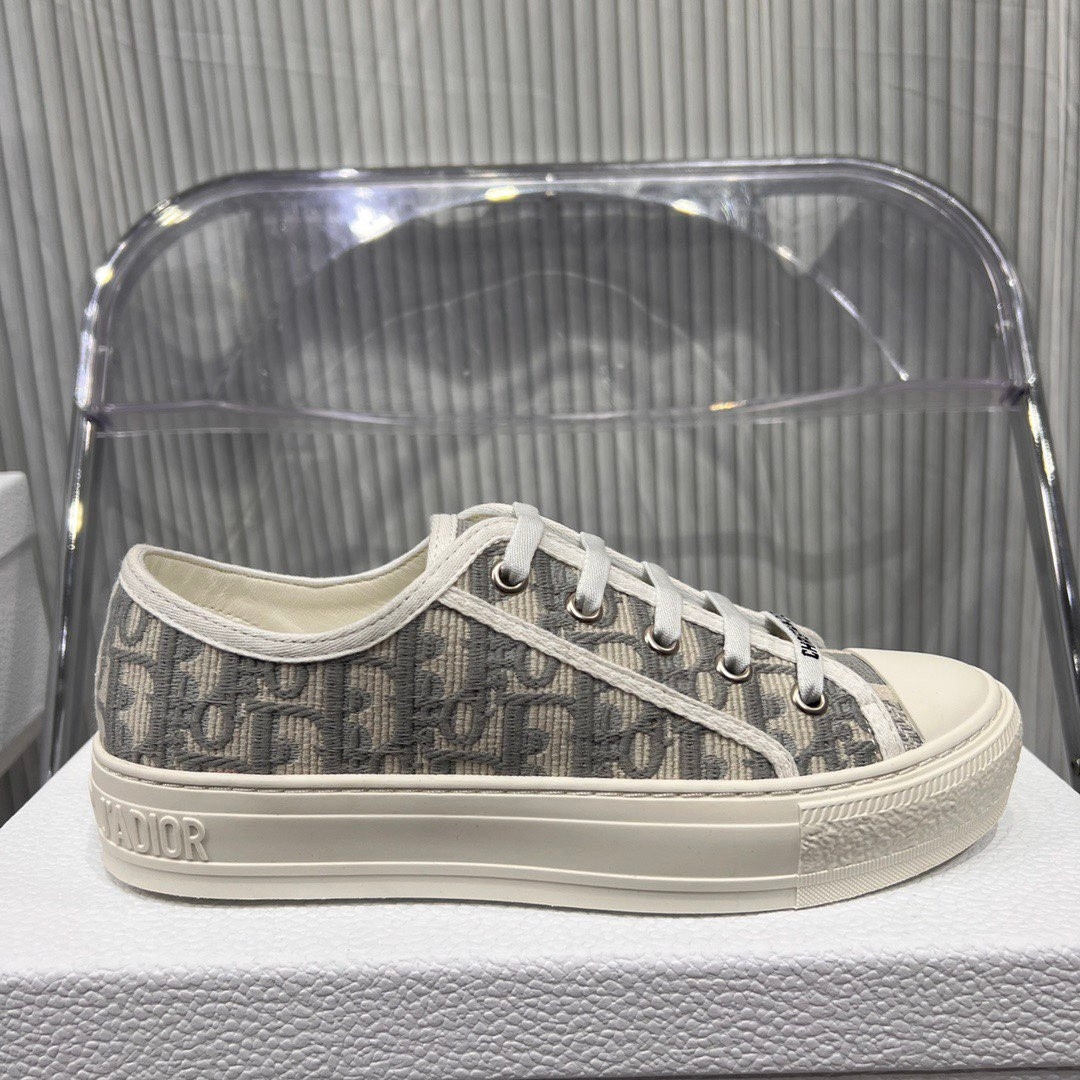 UA D10r Walk'n' Sneaker