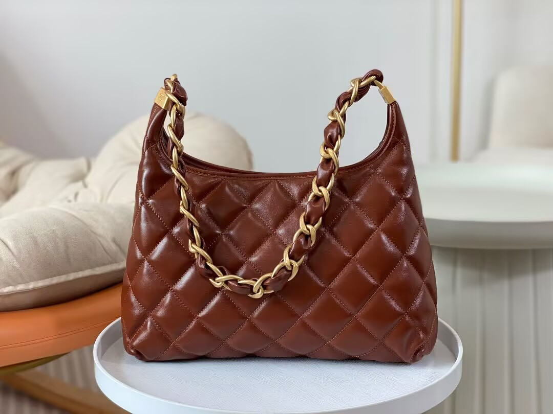 Ch**el Hobo Bag   30×28×11cm