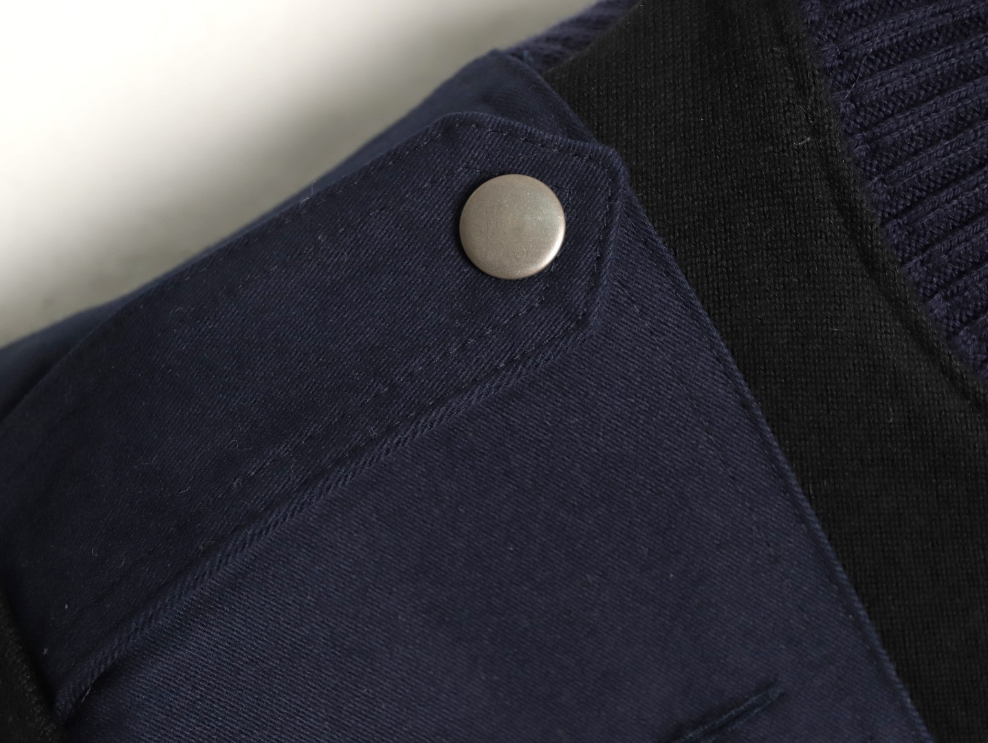 LOEWE Knitting Sweaters