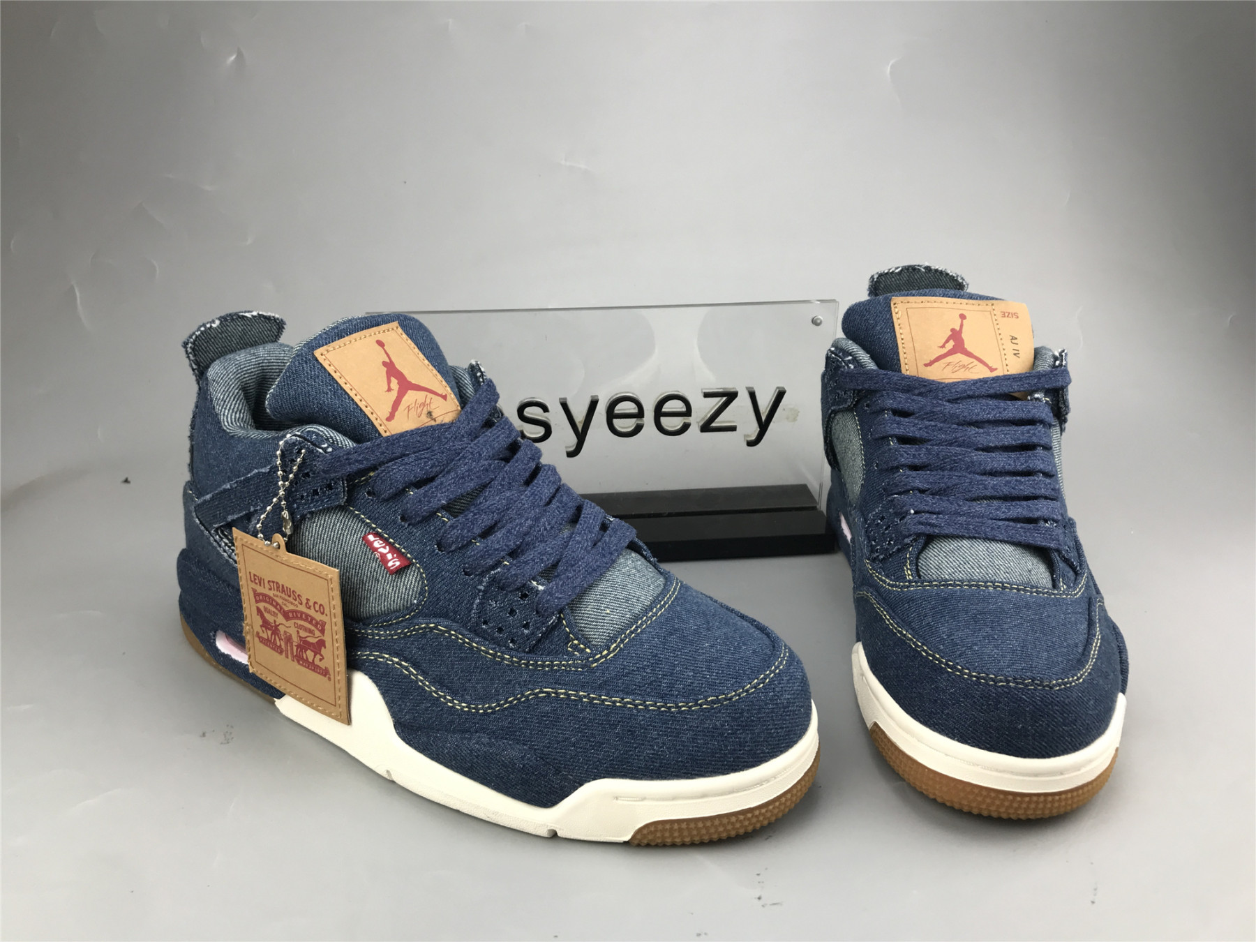 UA AIR JORDAN 4 RETRO Leu*s NRG "LEVI