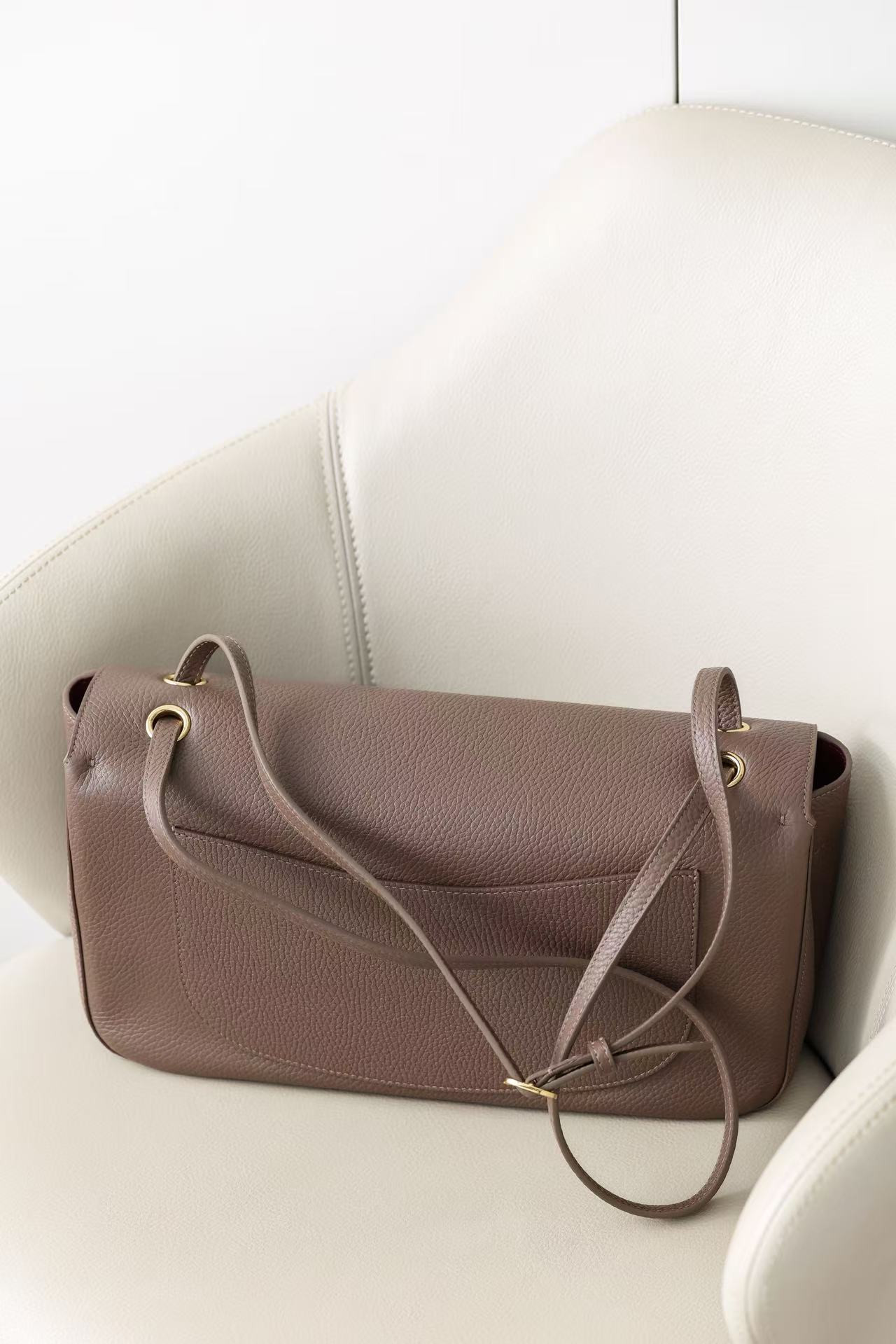 Ch**el maxi flapbag as6231 19.5x32x10cm