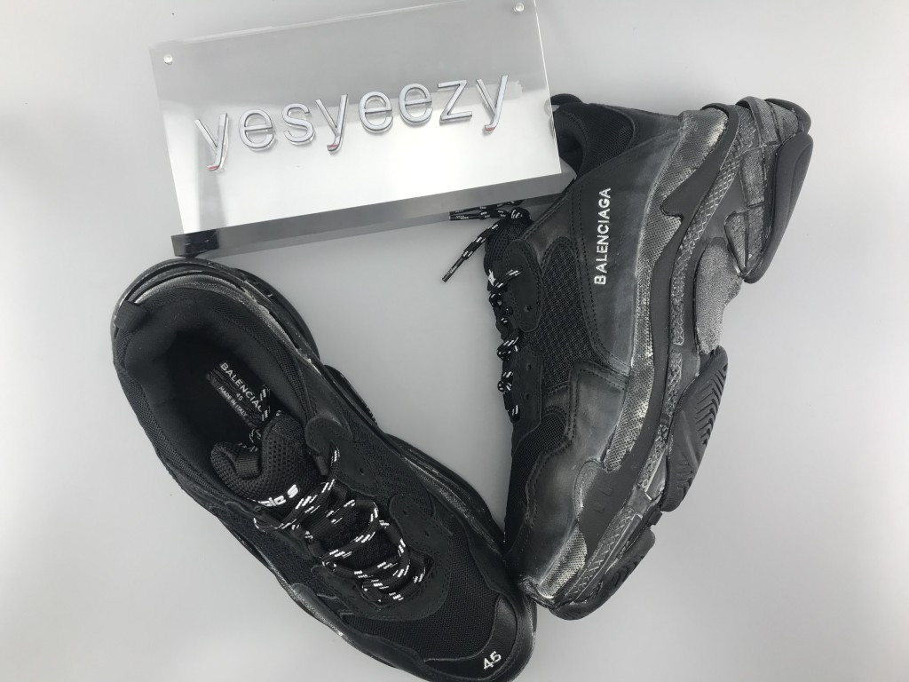UA PARIS TRIPLE S "TRIPLE BLACK"