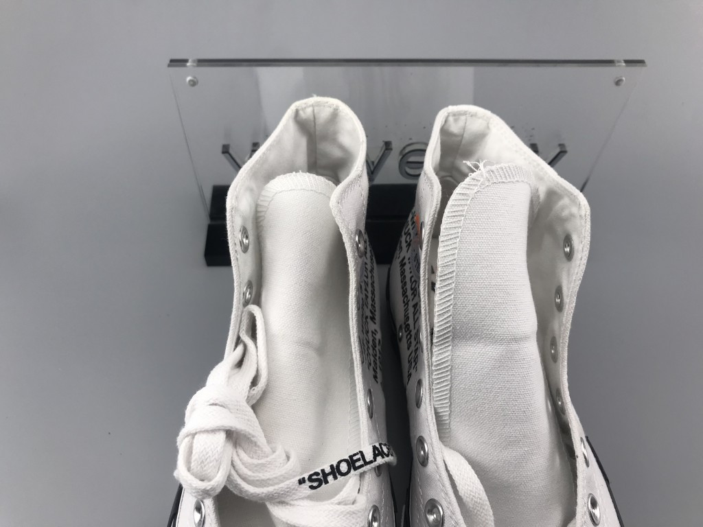 UA OFF WHITE CONVERSE CHUCK 70