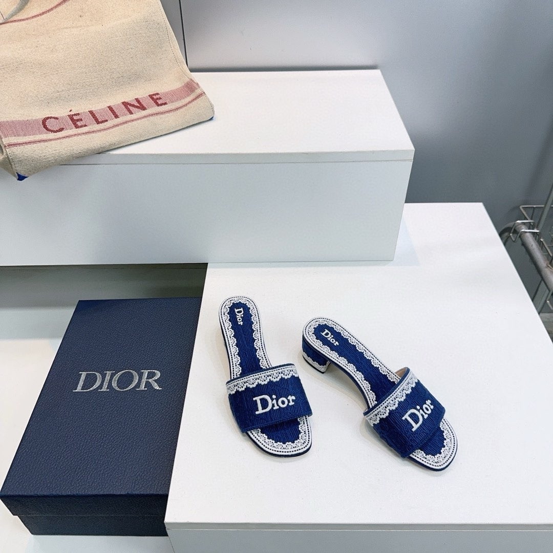 UA D10ramour D10r Dentelle Heeled Slide