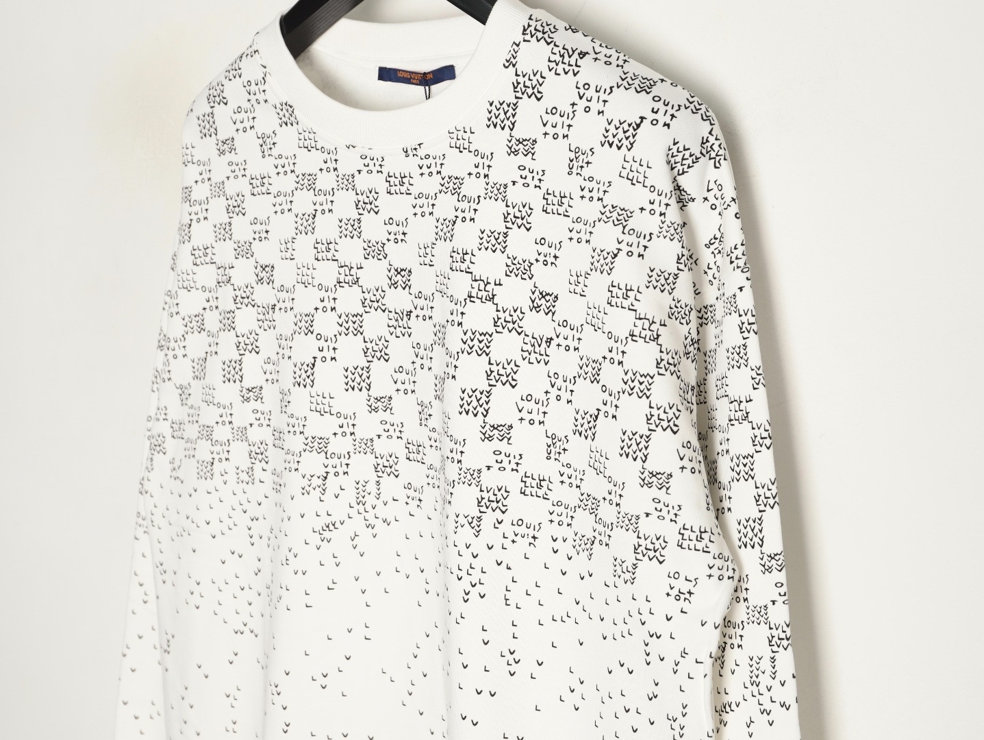 L0vis Vvtt0n 25Fw Hoodies