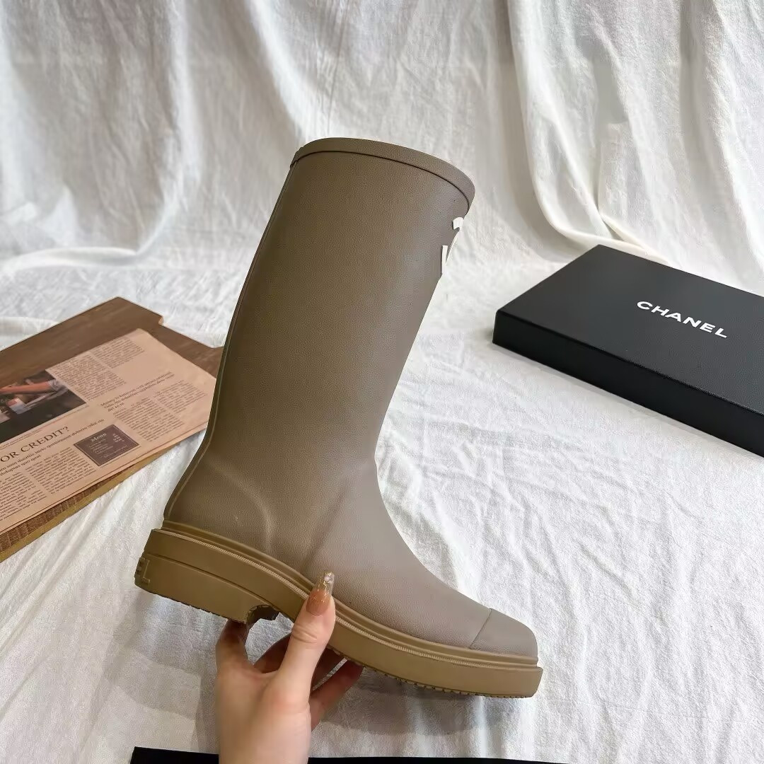 UA Ch**el Boots