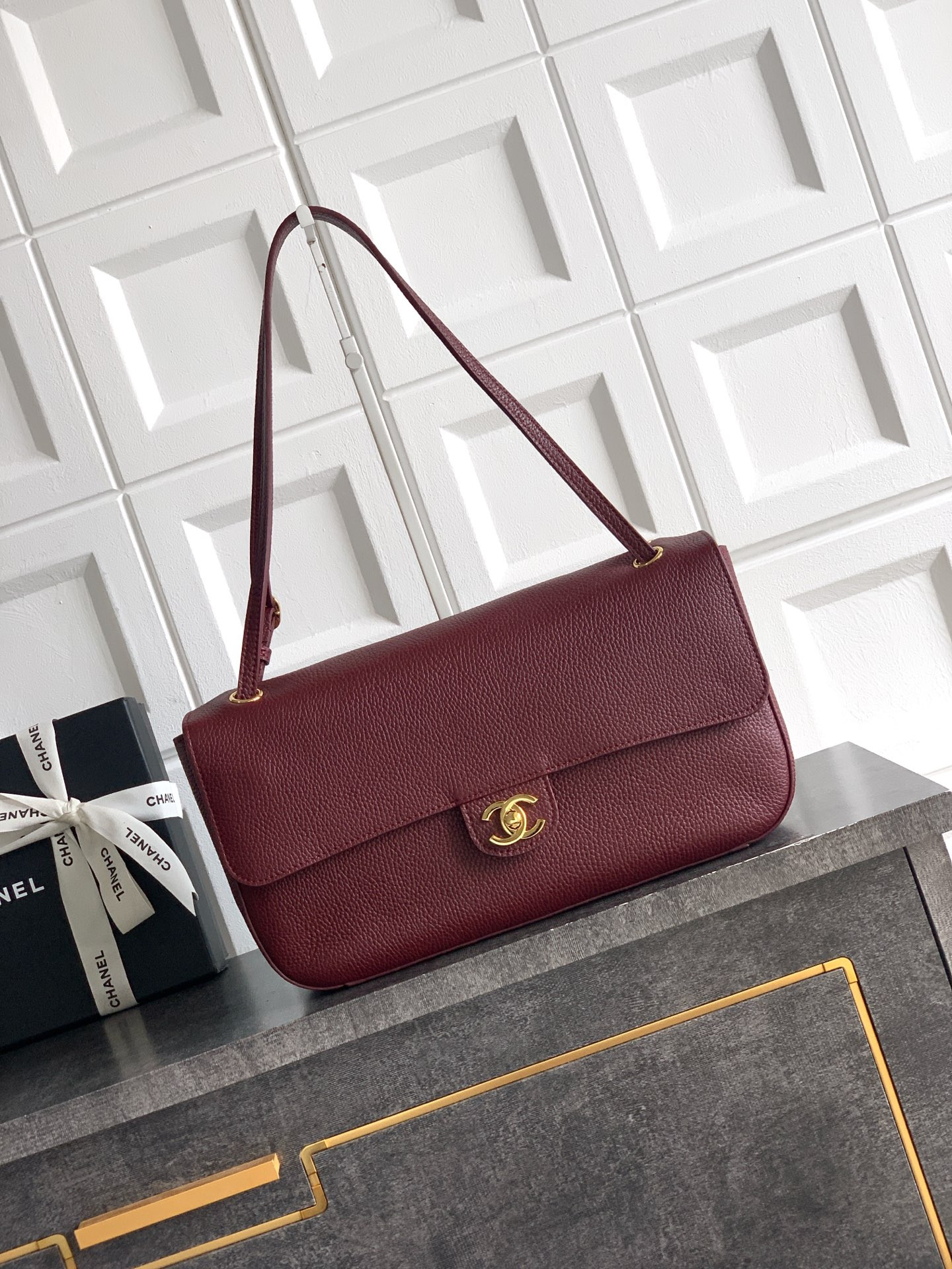 Ch**el maxi flapbag as6231 19.5x32x10cm