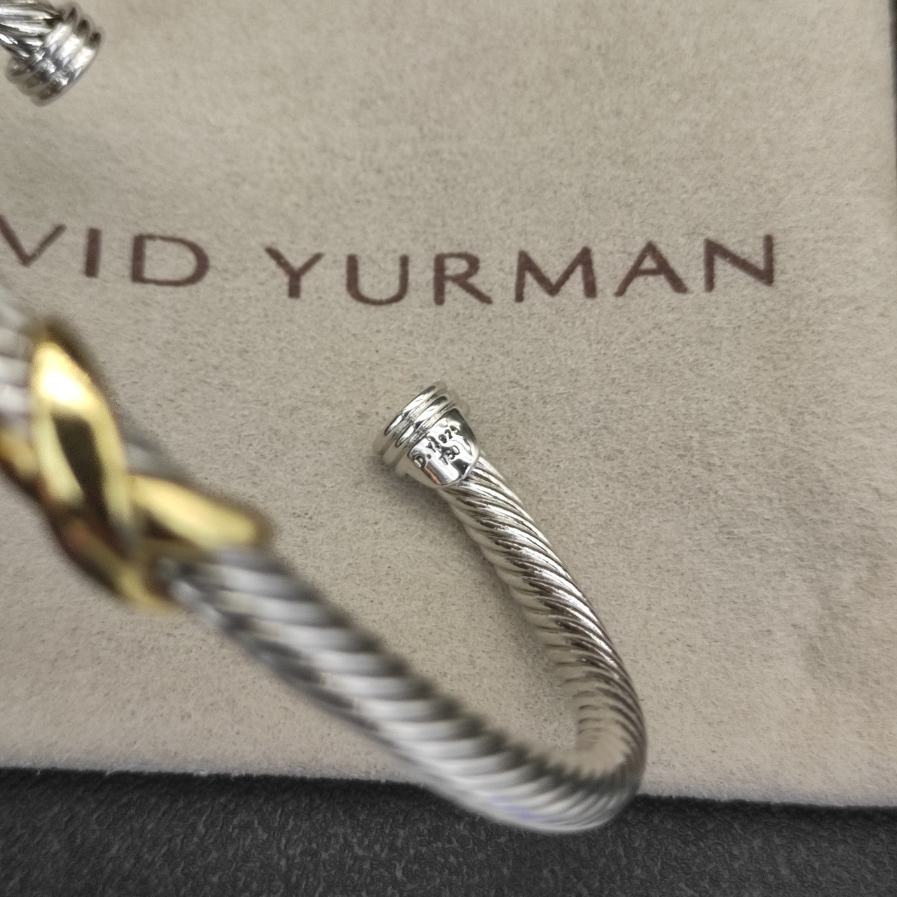 David Yurman 4mm X Bracelet(wrist circumference 15-20cm)