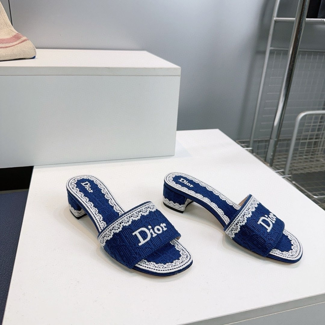 UA D10ramour D10r Dentelle Heeled Slide